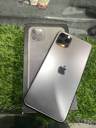 11 PRO MAX PTA APPROVED 256Gb With Box  10/10