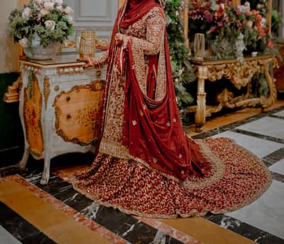 libas e khas bridal farshii lehnga