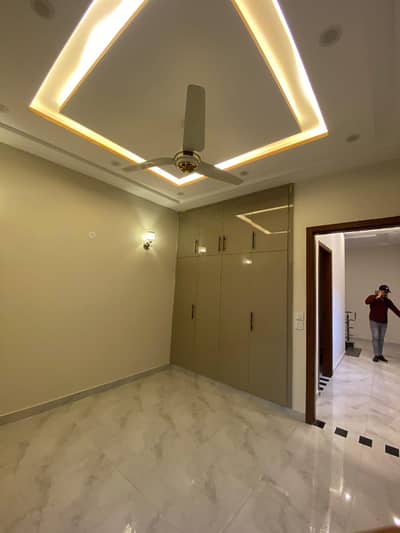 Jubilee Town Block F 5 Marla Modern House Available For Rent