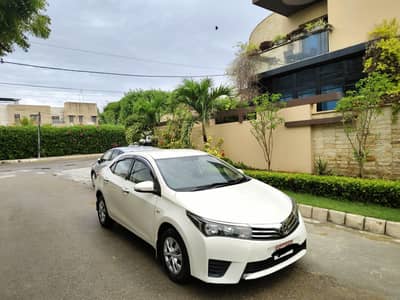 TOYOTA COROLLA GLI 1.3cc AUTO  MODEL 2016 ORIGINAL WHITE COLOR