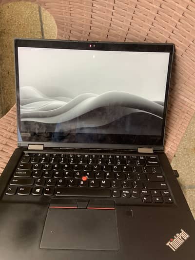 Lenovo x390 yoga core i5 8th gen
