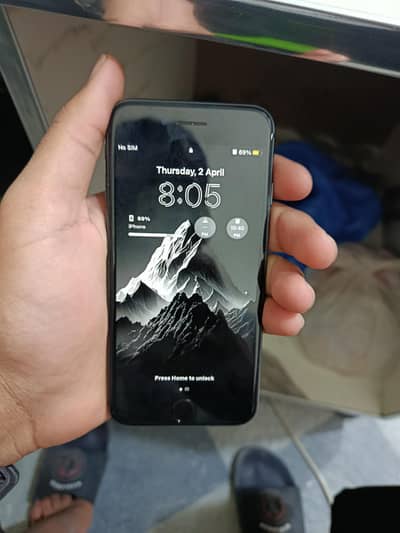 iPhone 8 64gb mdm set hai 10 by 9  battery service hai