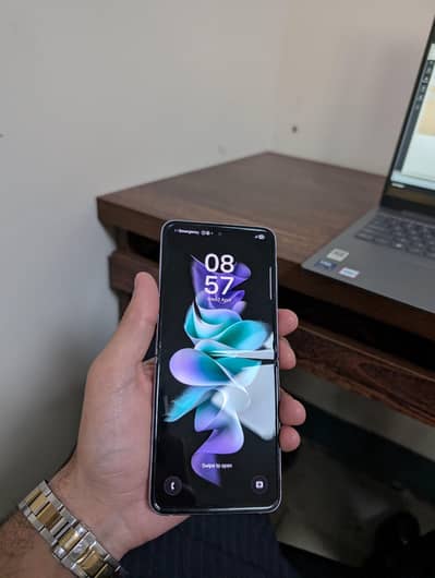 Samsung Galaxy Z Flip 3