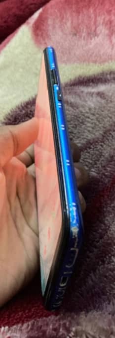 4GB ram or 64GB memory