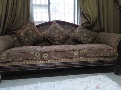 7 seater sofa set a long with the center and side tables
