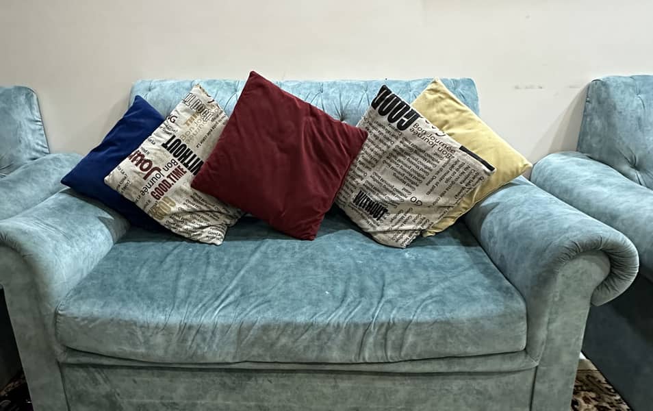 Tuffted sofa set 2