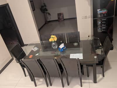 Dining Table for sale (8 seater)