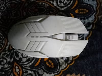 Gaming mouse with rgb lights