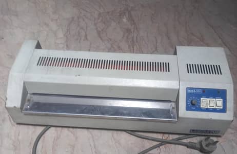 Boss 310 Lamination Maceine Warking good conditions  no Repair