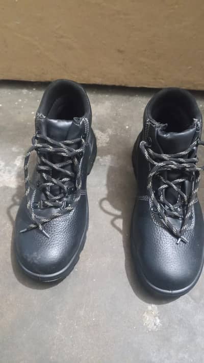 safety shoes