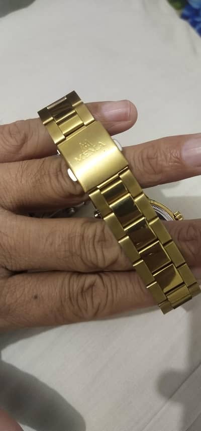 read ad pics chek kro