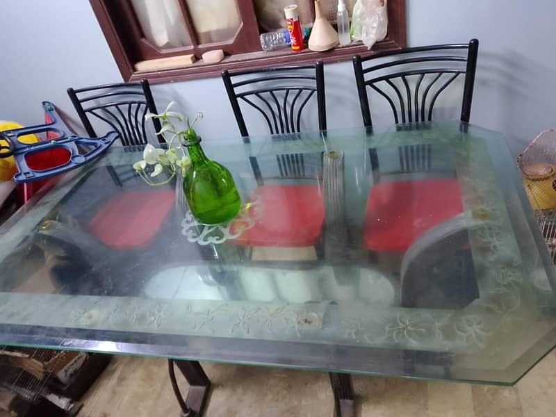 Dining Table 0