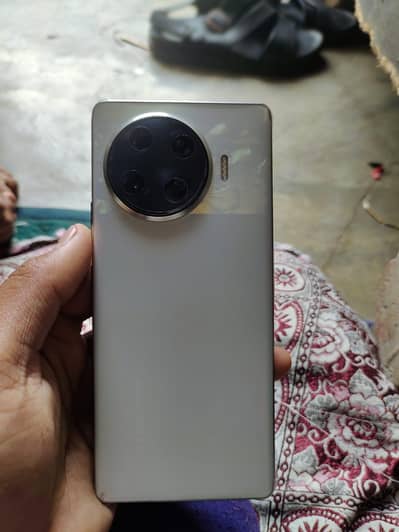 Tecno Spark 20 pro Plus 8+8gb ram 256