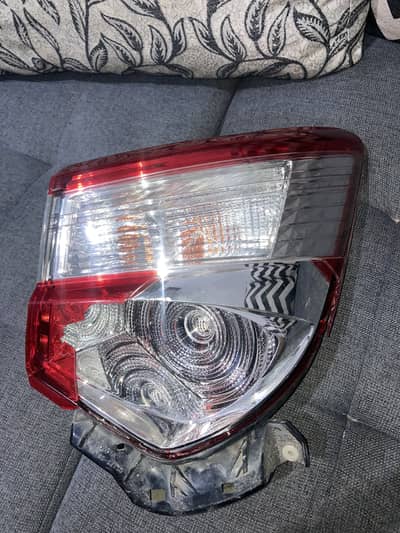 Vitz f. 10 back light led 2018