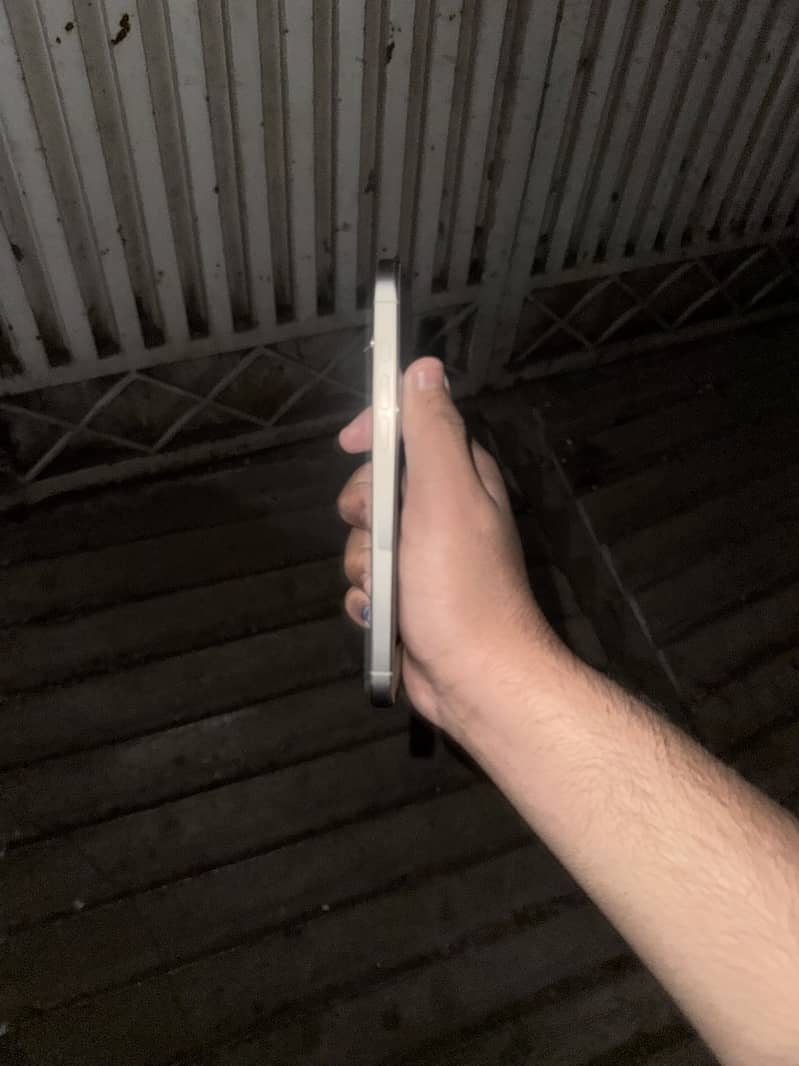 iPhone 15 Pro Max 10/10 Jv 5