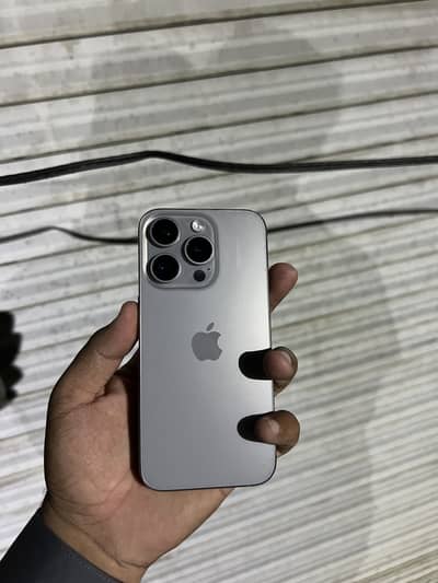 IPhone 15 pro with box cable