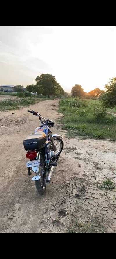 Unique Xtreme UD 70 2017