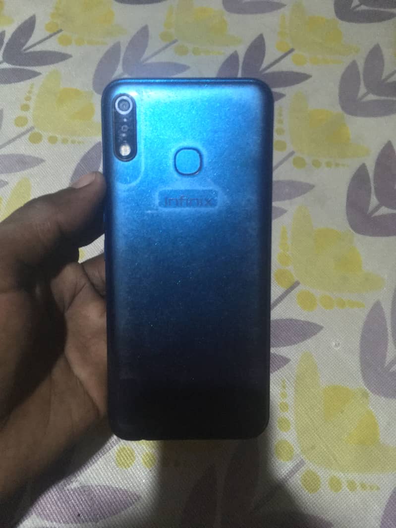 Infinix Hot 8 0