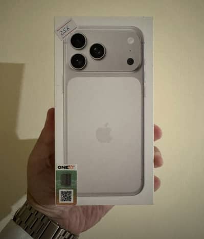 Iphone 17 pro max 256 PTA