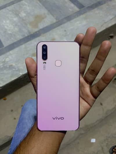vivo y17