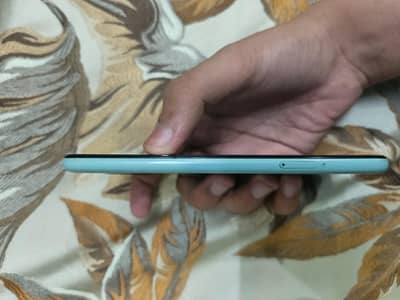 Pixel 5 for Sale – Neat Condition, Fully Working, Minor Scratches