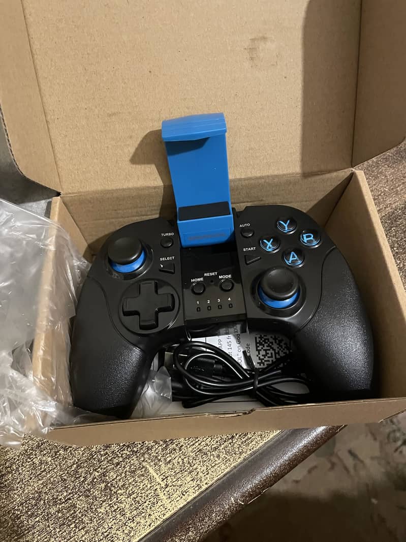 beboncool bluetooth Gamepad wireless controller Android & windows 0