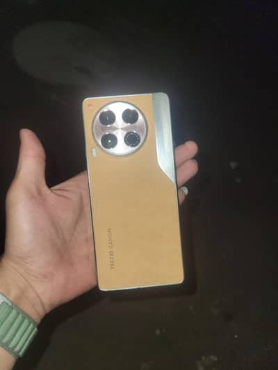 all ok 10/9 condition best phone 8/256