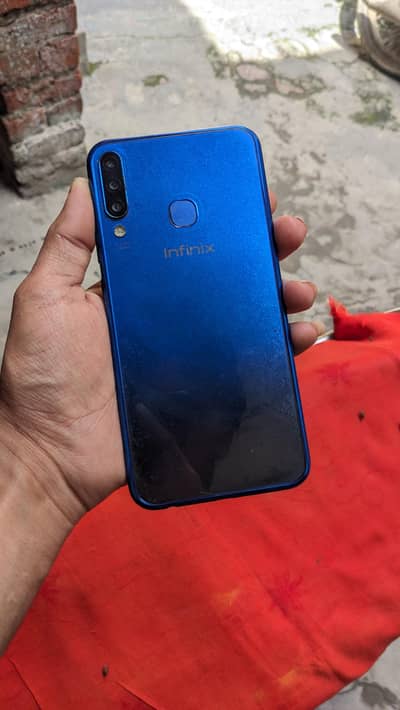 Infinix s4