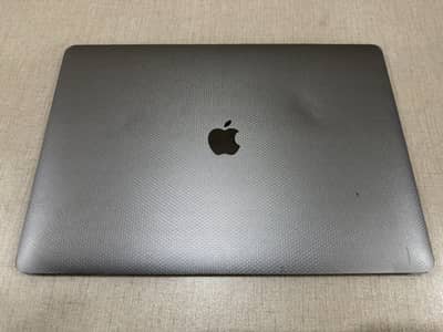 Macbook pro 2017 i7 16gb 512gb touch id