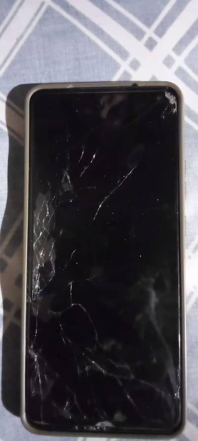 Glass tota ha bss baki all ok ha working ma ha LCD bi on ha bilkull