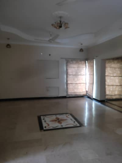 KANAL UPPER PORTION NEAR TO MARKET