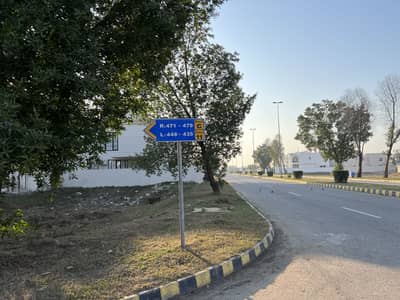 1 Canal Plot C Block Prime Location