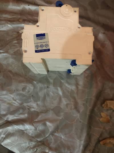 Electric beaker 4 pole