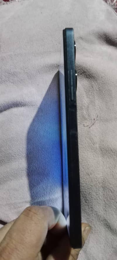 Infinix mobile hot 30  lach condition