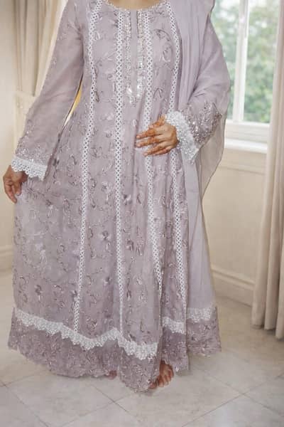 froq for sale pink color