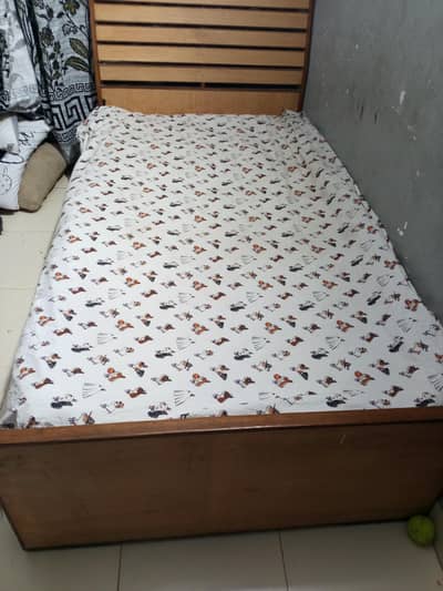 single bed with out matress
