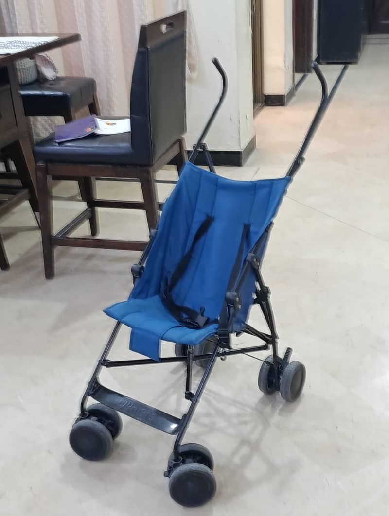 stroller 0