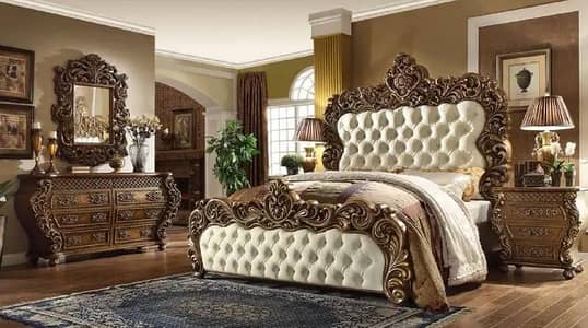 Uper Crown Emeral design Bed Set