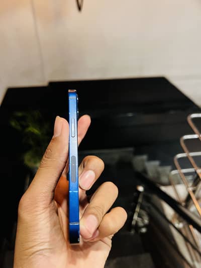 I phone 12mini blue couler factory unlocked