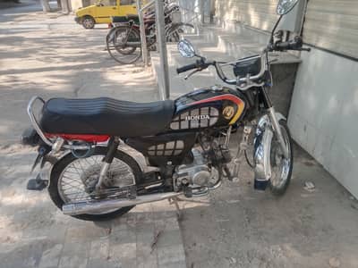 Honda CD 70 2016