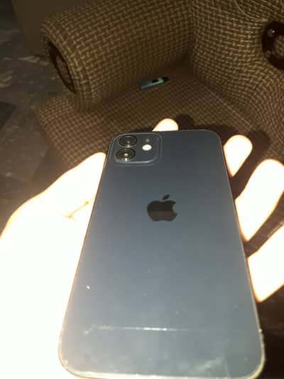 Apple iPhone 12