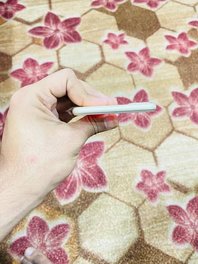 iPhone 7plus 128gb official PTA approved 10by10 condition no open