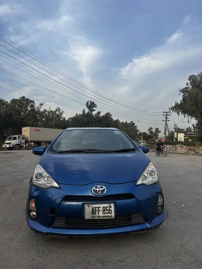 AQUA S PACKAGE TOP OF THE LINE FAMILY USED CAR