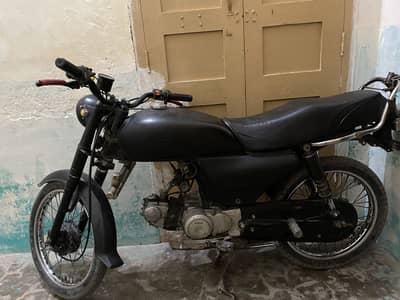 United 70cc 2014 model Peshawar number contact 03025872079