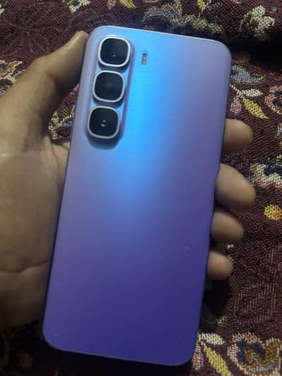 Infinix Hot 60 pro plus 8+4/256