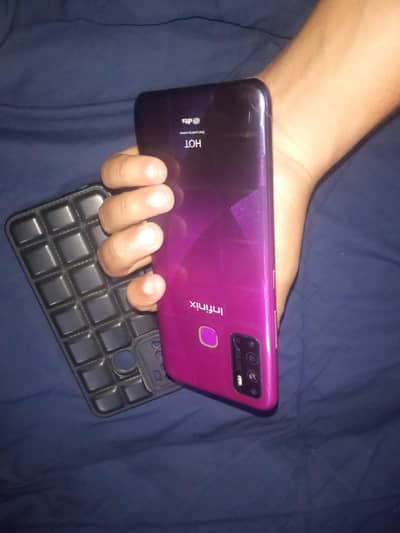 Infinix 9 for sale