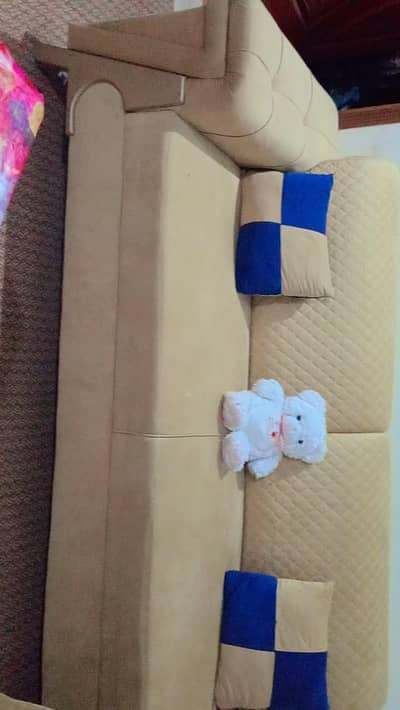 5 seater sheeshum wood  sofa set