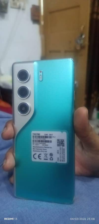 Tecno camon 40 pro 8Gb Ram 256Gb storage with box and original caharge