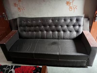 1/1/3/ sofa set available