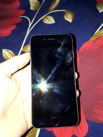 1. iPhone 6 in Excellent Condition – Smooth Performance
